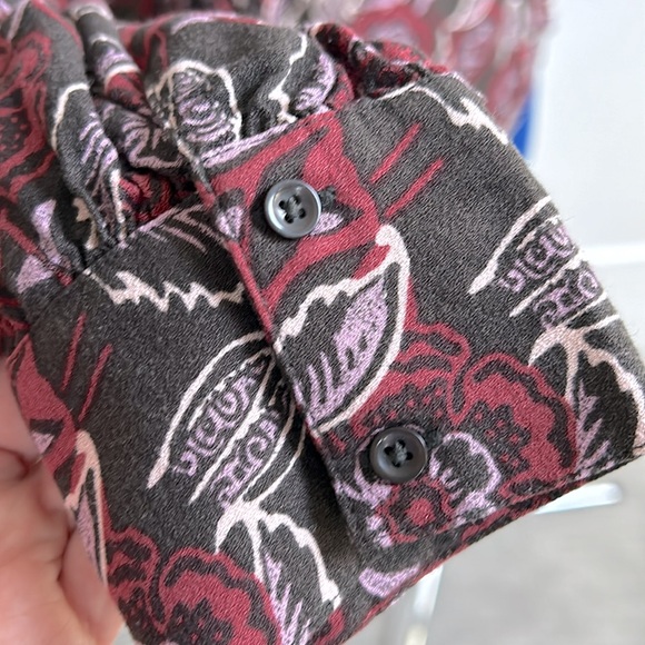 HINGE blouse, size Small, black with burgundy, lavender, and cream print - Picture 5 of 12